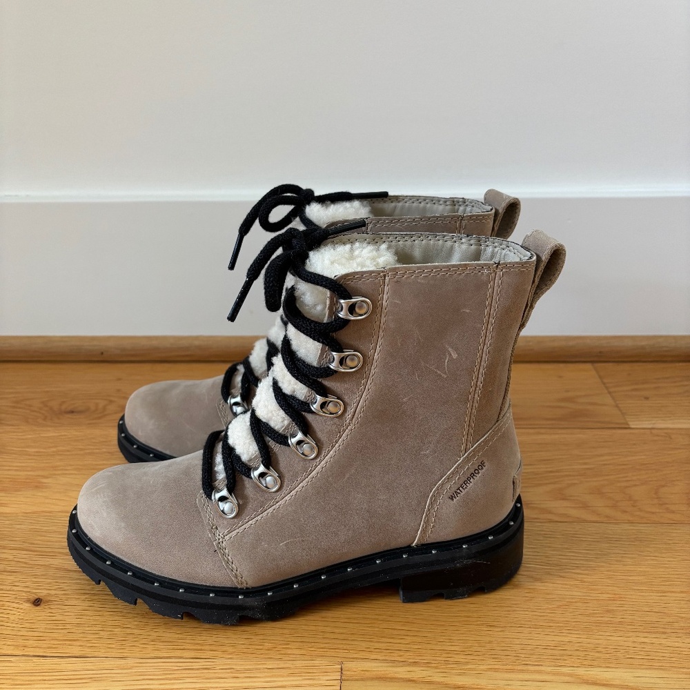 Sorel Lennox Lace Up Cozy Boots